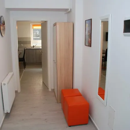Apartment Coresi *